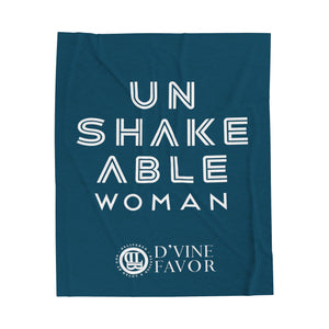 UNSHAKEABLE WOMAN - Valley Green - Velveteen Plush Blanket