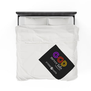 GOD NEVER FAILS  - Black Velveteen Plush Blanket