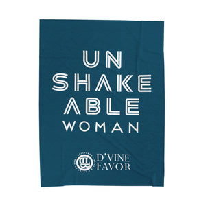 UNSHAKEABLE WOMAN - Valley Green - Velveteen Plush Blanket